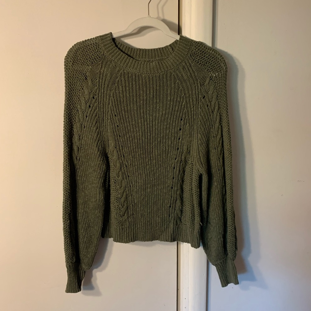 American Eagle Sweater